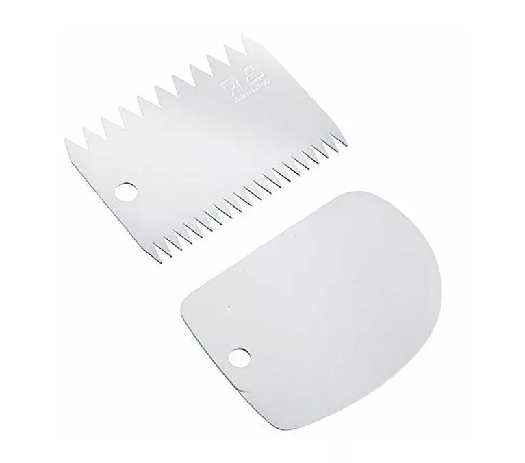 Lot corne de pâtissier + Peigne à décorer Westmark