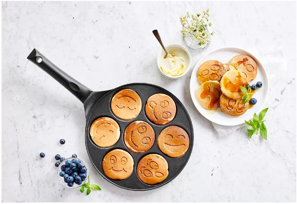 Poêle à Blinis Smiley Anti-adhésive Kitchen fun