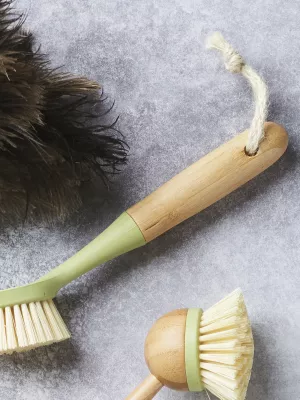 Brosse à Vaisselle en Bambou Point Virgule