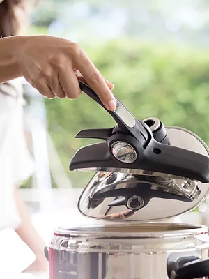 Autocuiseur Novia Lagoeasy'up Lagostina