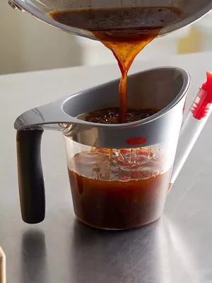 Saucière avec Séparateur de gras Oxo