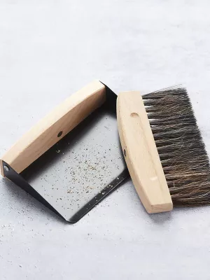 Ramasse-miettes de table avec Balayette Point Virgule