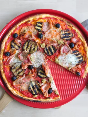 Pierre à pizza Pizza Stone rainurée Emile Henry