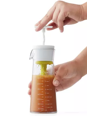 Shaker à Vinaigrette Manuel Emulstir Chef'n