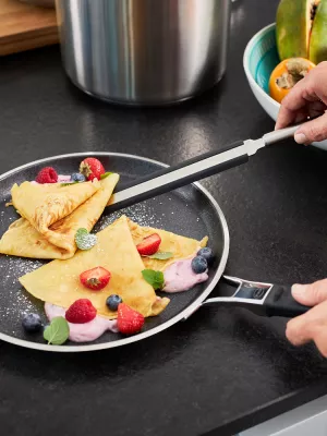 Spatule à Crêpes Inox / Silicone Rösle