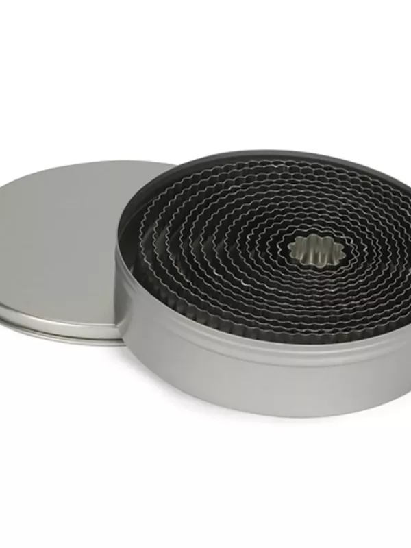 Produit Lot de 14 Emporte-pièces Cannelés Inox Patisse Image